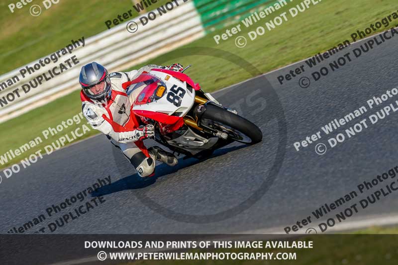 PJ Motorsport Photography 2018;enduro digital images;event digital images;eventdigitalimages;mallory park;mallory park photographs;mallory park trackday;mallory park trackday photographs;no limits trackdays;peter wileman photography;racing digital images;trackday digital images;trackday photos